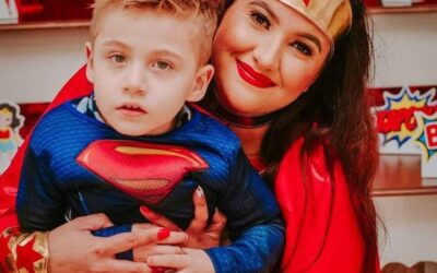 História de Determinação e Conquista: Arthur Encontra Liberdade com Equipamento Especial