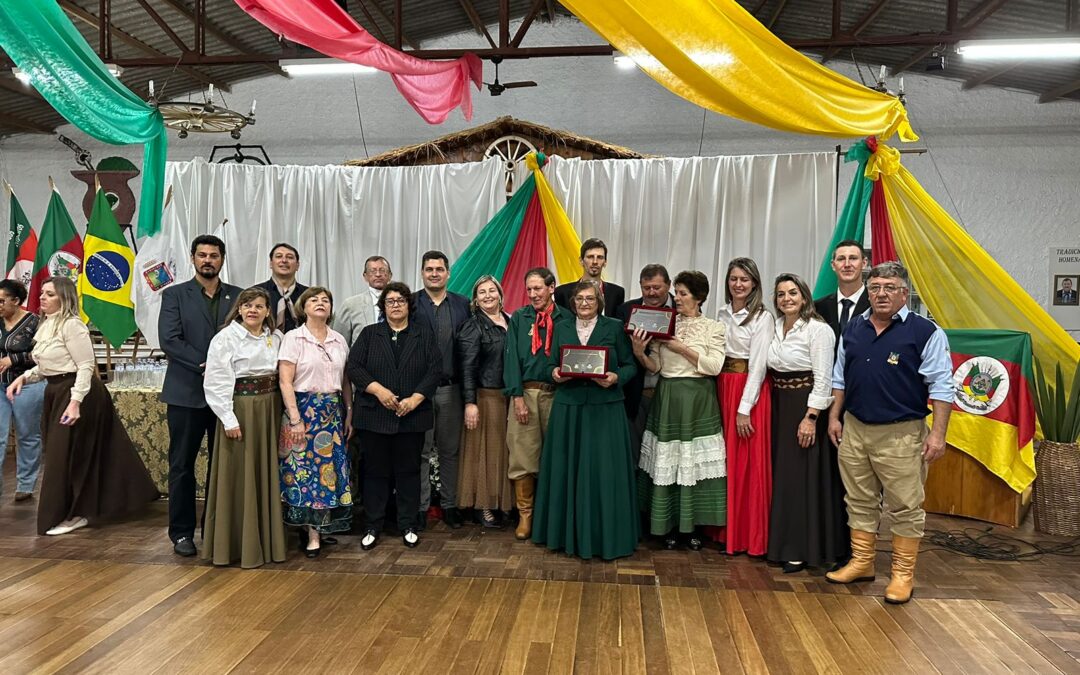 Sessão Solene Homenageia Destaques da Semana Farroupilha em Ibirubá