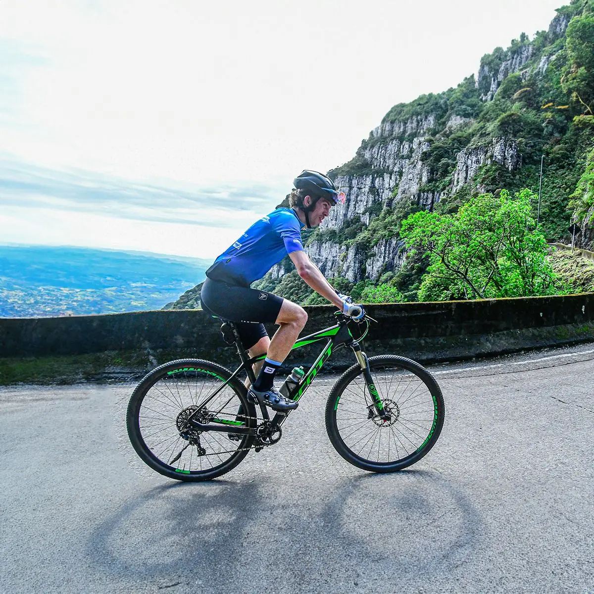 Ibirubense Mateus Medeiros Schneider Supera Desafio Serra do Rio do Rastro em Lauro Muller