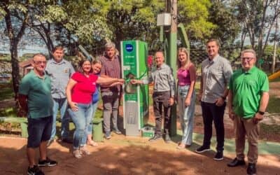Sicredi Aprimora Praça do Bairro Jardim com Bebedouro de Água Gelada e Quente para Chimarrão