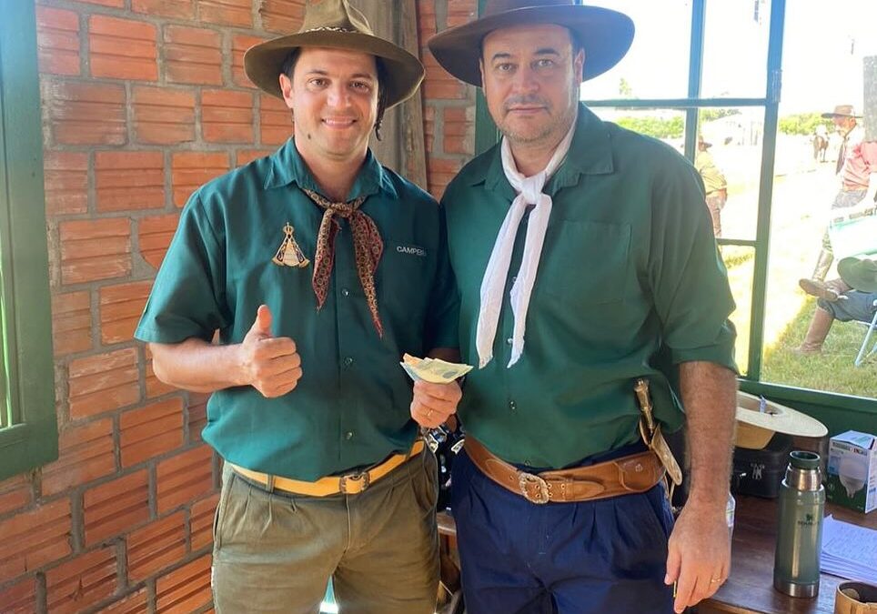 Ibirubense Marcos Escobar é Campeão do Laço Individual em Rodeio em Pinhal Grande