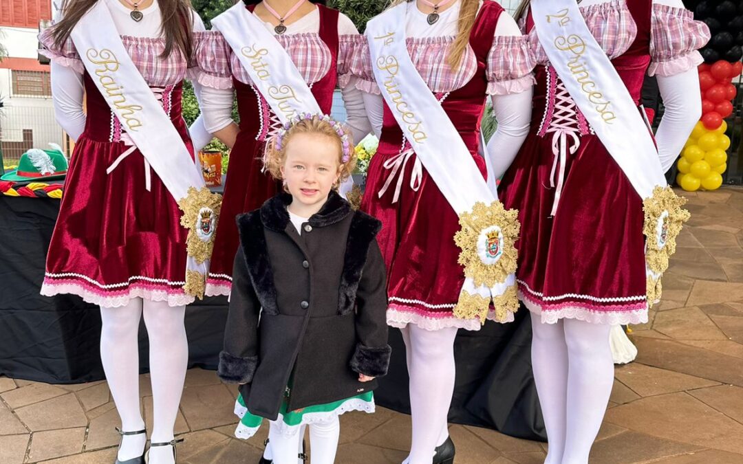 Volksfest de Quinze de Novembro promete agitar o final de julho com muita música, comida típica e cultura alemã!