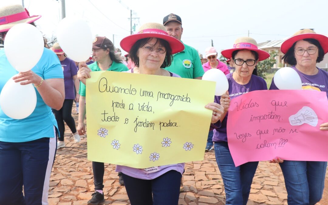 Fortaleza os Falos promoveu Caminhada em Homenagem a Jordana