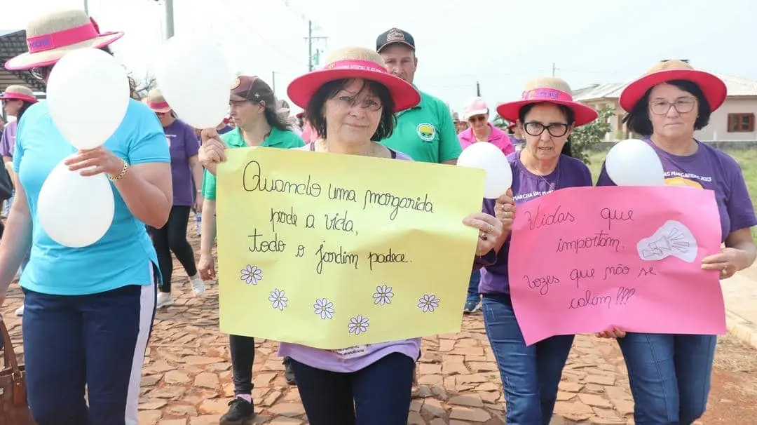 Fortaleza os Falos promoveu Caminhada em Homenagem a Jordana
