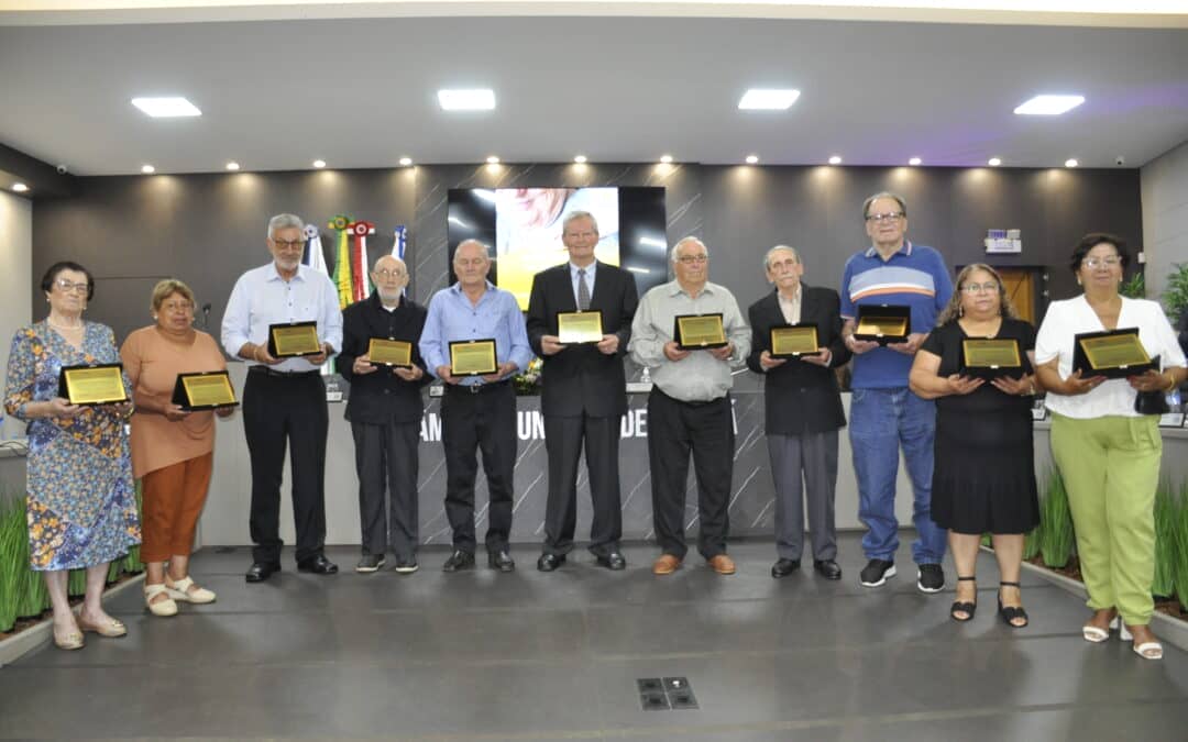 Câmara de Vereadores de Ibirubá homenageia idosos em sessão solene