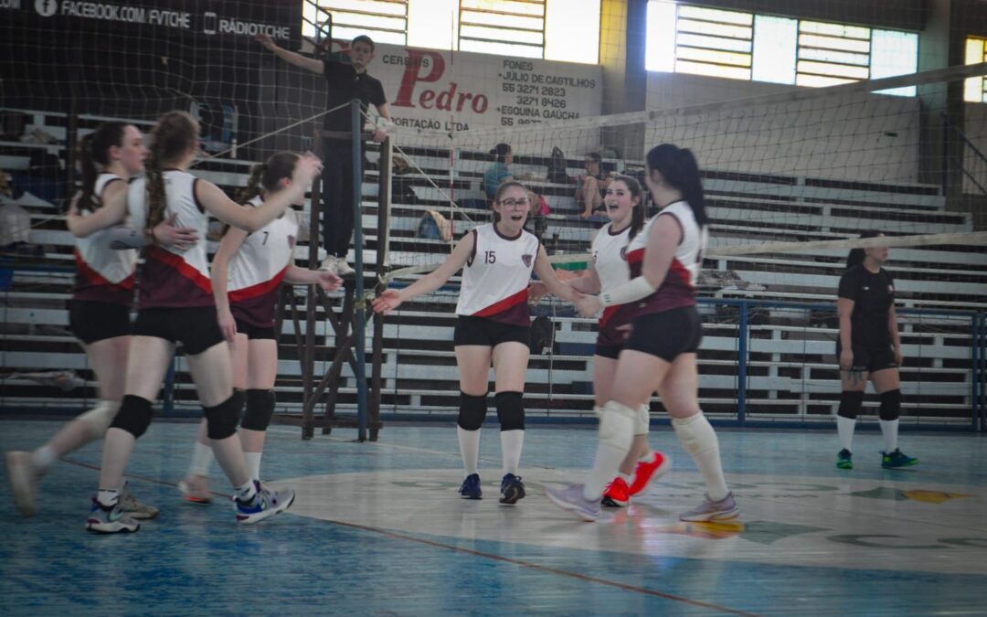 Equipe ibirubense Amigos da Vila conquista o segundo lugar em torneio de vôlei