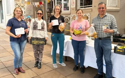 Dia Mundial da Alimentação é celebrado com distribuição gratuita de frutas e verduras em Ibirubá