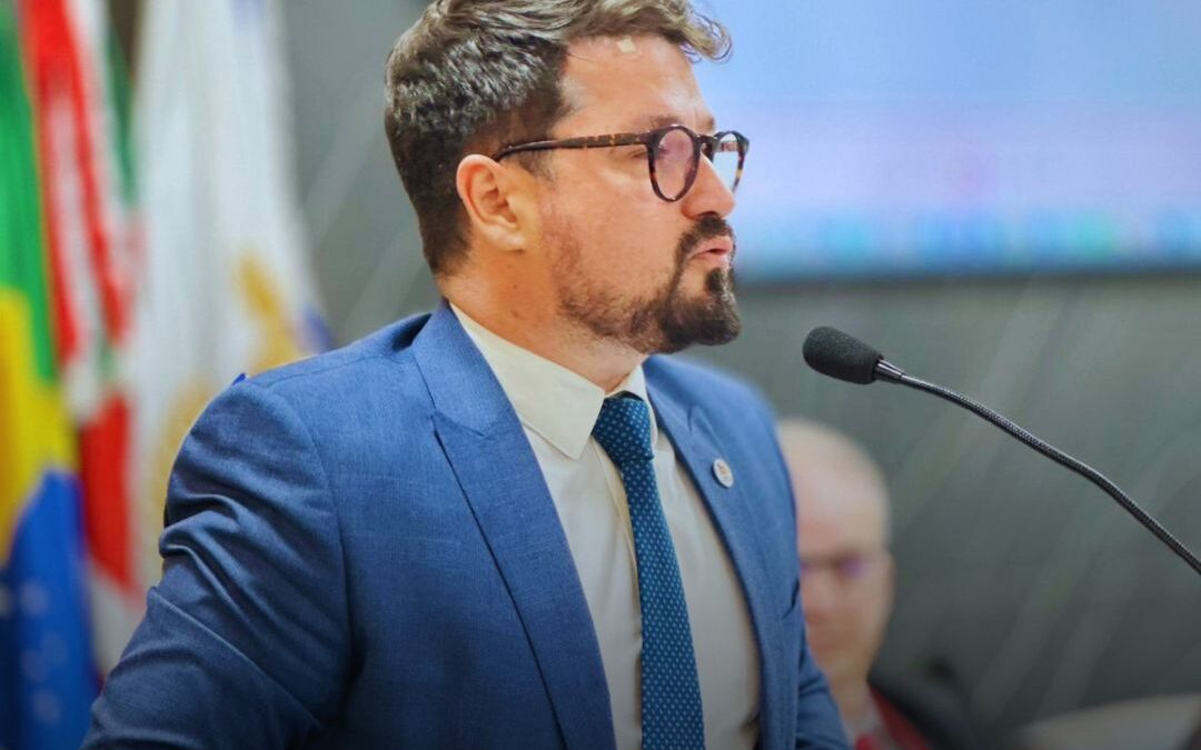 Juiz João Gilberto Engelmann destaca avanços na Comarca de Ibirubá durante solenidade da OAB