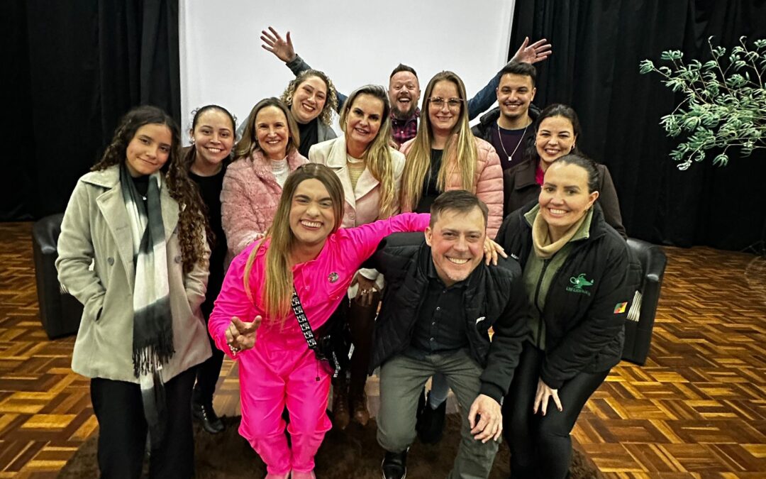 Evento gratuito na Casa de Cultura une humor e reflexão sobre segurança no trabalho