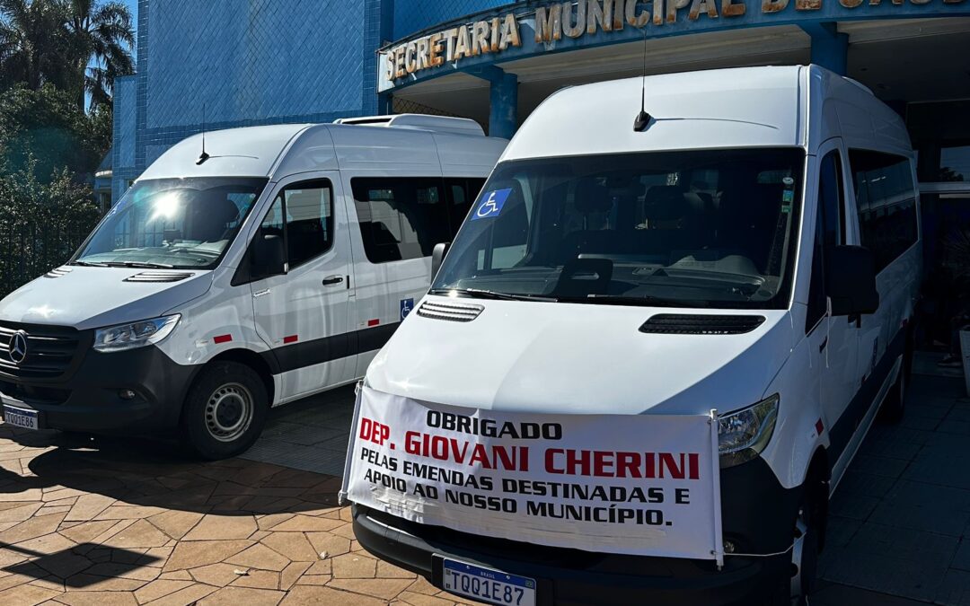 Saúde de Ibirubá recebe duas vans com acessibilidade e mais conforto para os usuários