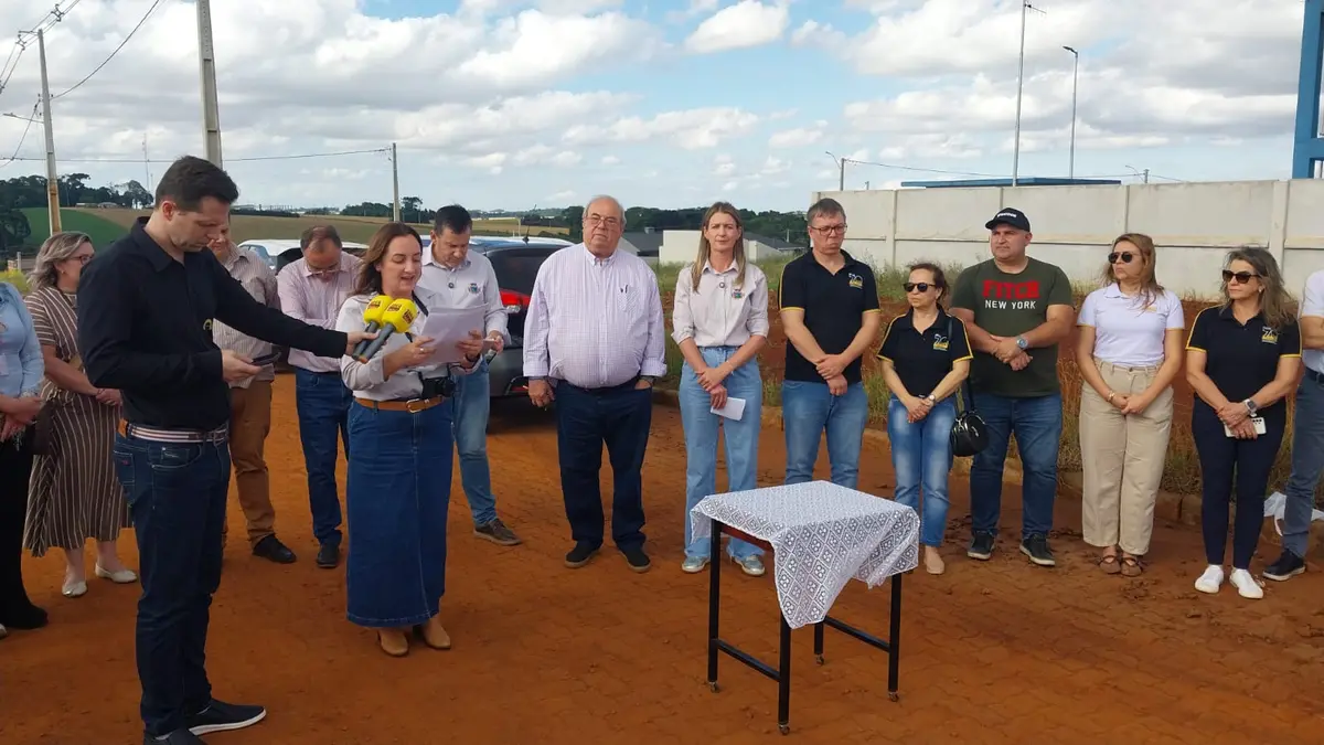 Ibirubá inicia pavimentação da Rua Aloísio Müller em ato que marca os 300 dias da atual gestão