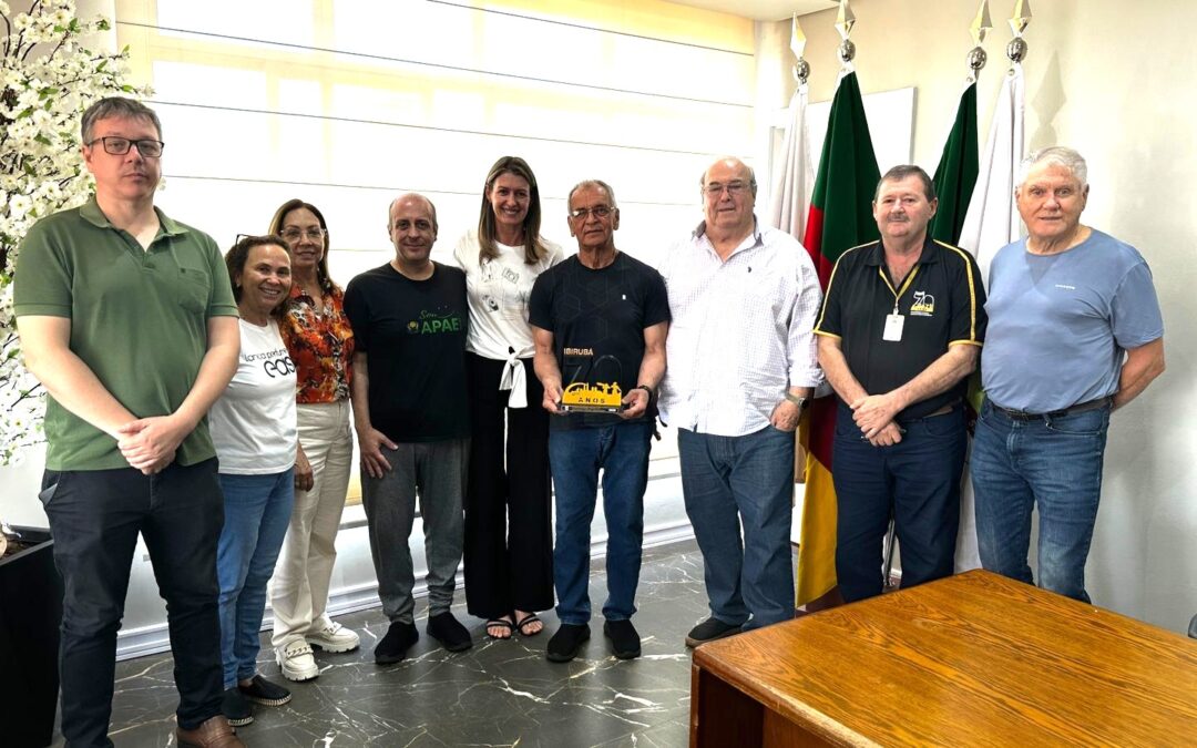 Jornalista Orlando de Moura Nogueira recebe Troféu dos 70 anos de Ibirubá