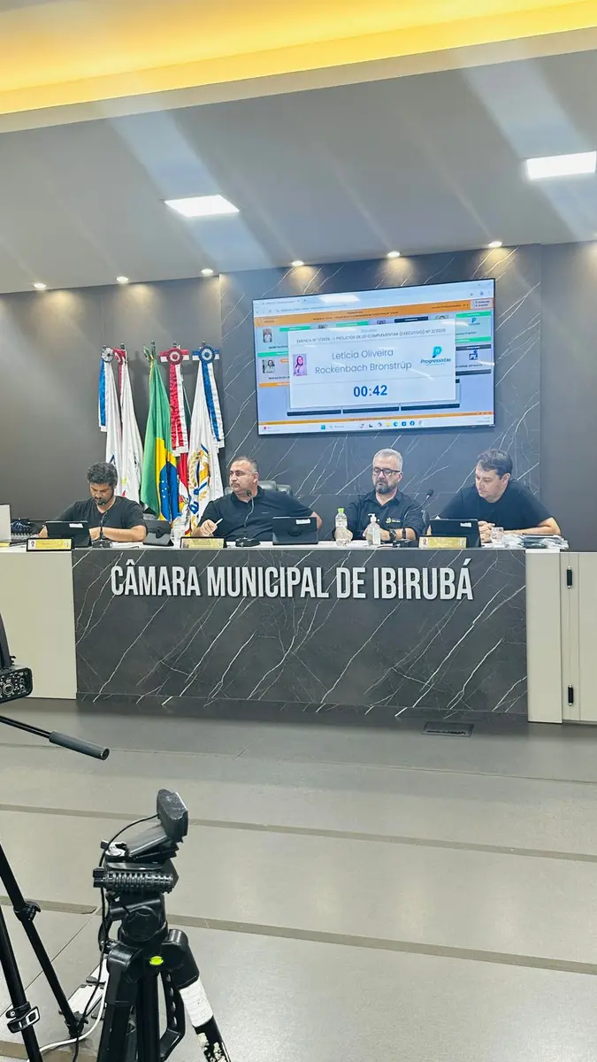Câmara aprova retirada do vale-alimentação do prefeito e vice após pedido da prefeita; secretários seguem com benefício