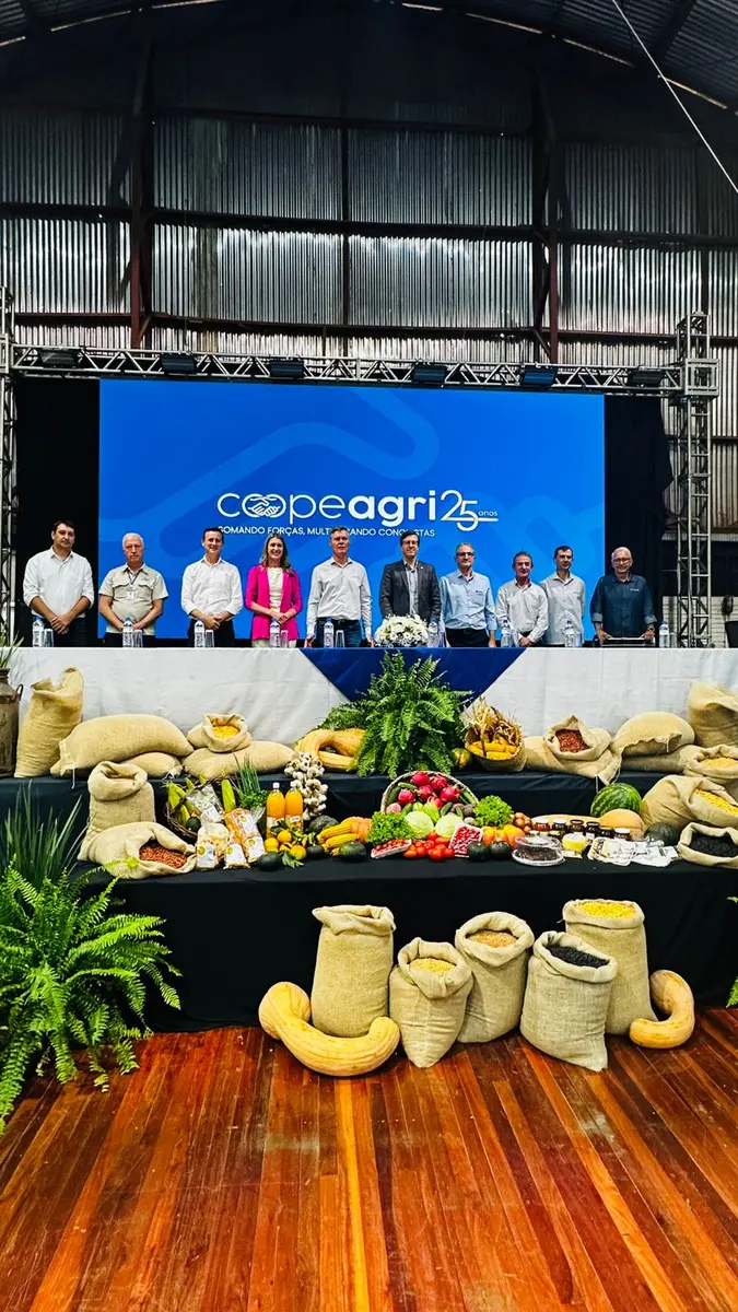 Coopeagri encerra comemorações de 25 anos com assembleia, homenagens e confraternização em Ibirubá