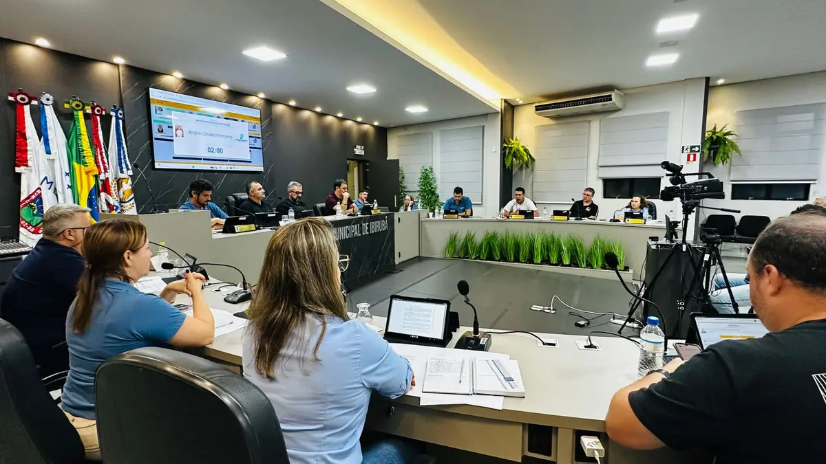 Câmara de Ibirubá realiza sessão ordinária com pautas importantes voltadas à educação, esporte e bem-estar animal