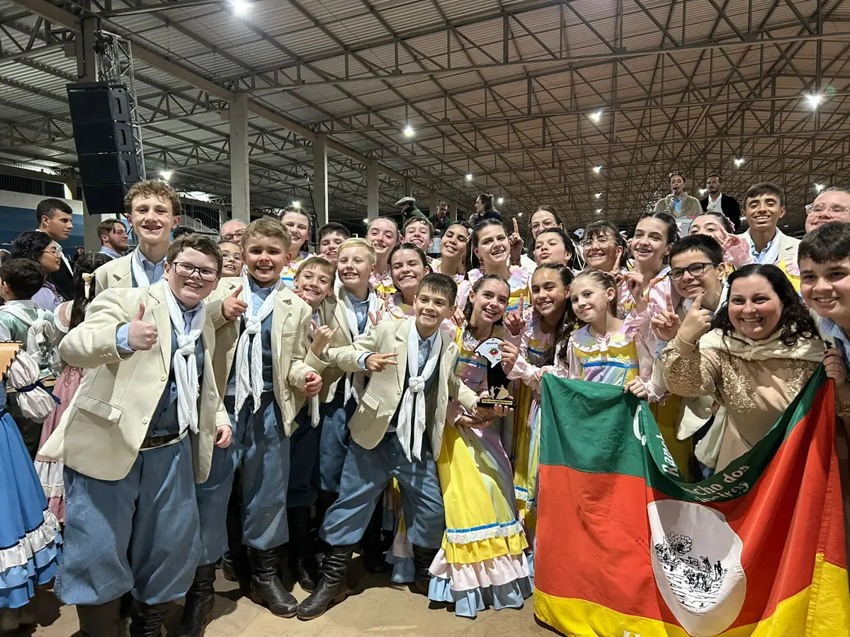 Integrantes do CTG Rancho dos Tropeiros de Ibirubá conquistam importantes resultados no 55ª Ciranda Cultural de Prendas
